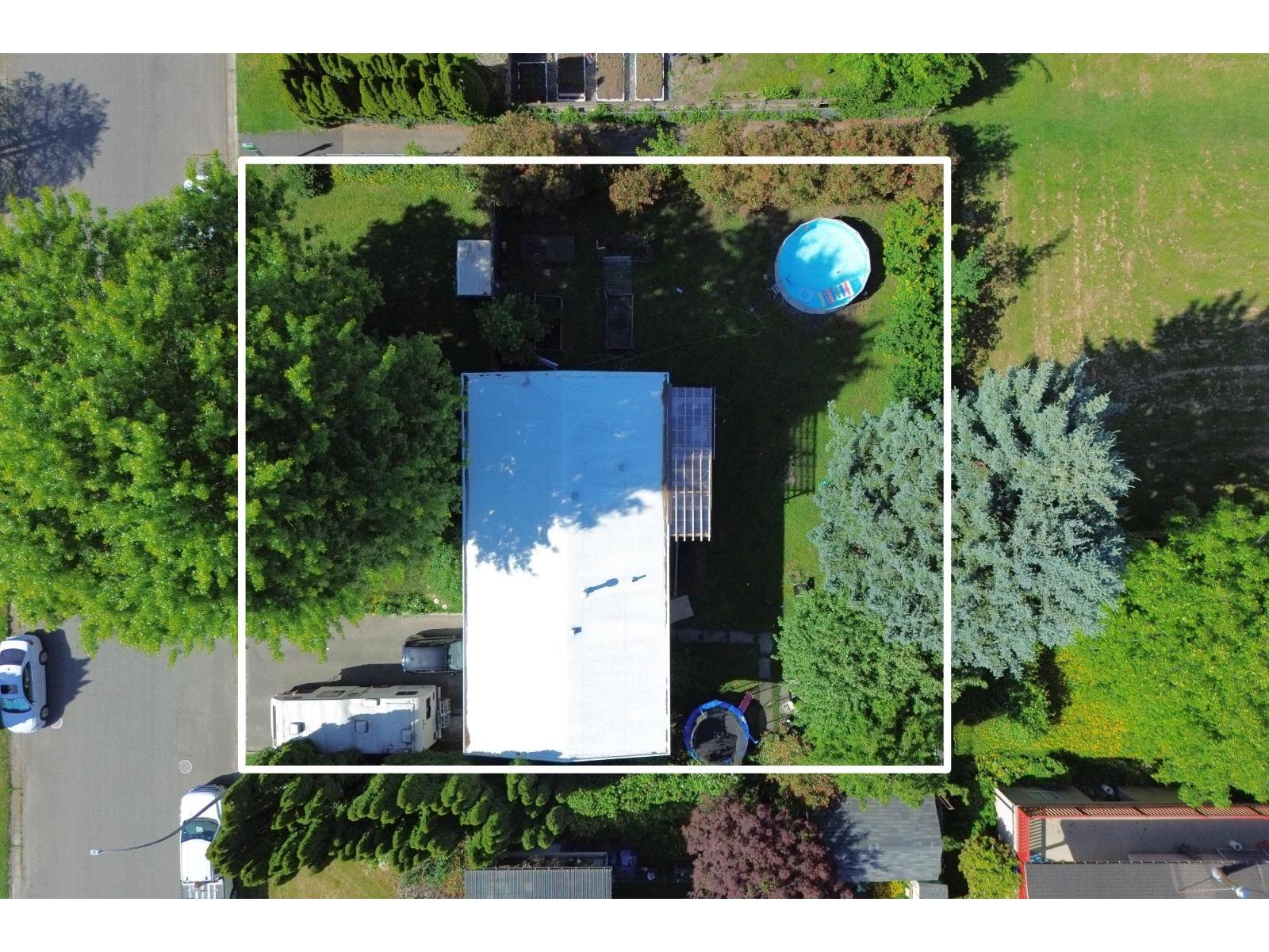 8708 Cornwall Crescent, Chilliwack Proper South, Chilliwack, British Columbia  V2P 7E6 - Photo 3 - R3126645
