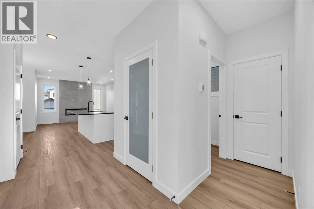 14 Versant Path SW, Calgary, Alberta  T2Y 0Z5 - Photo 7 - A2284730