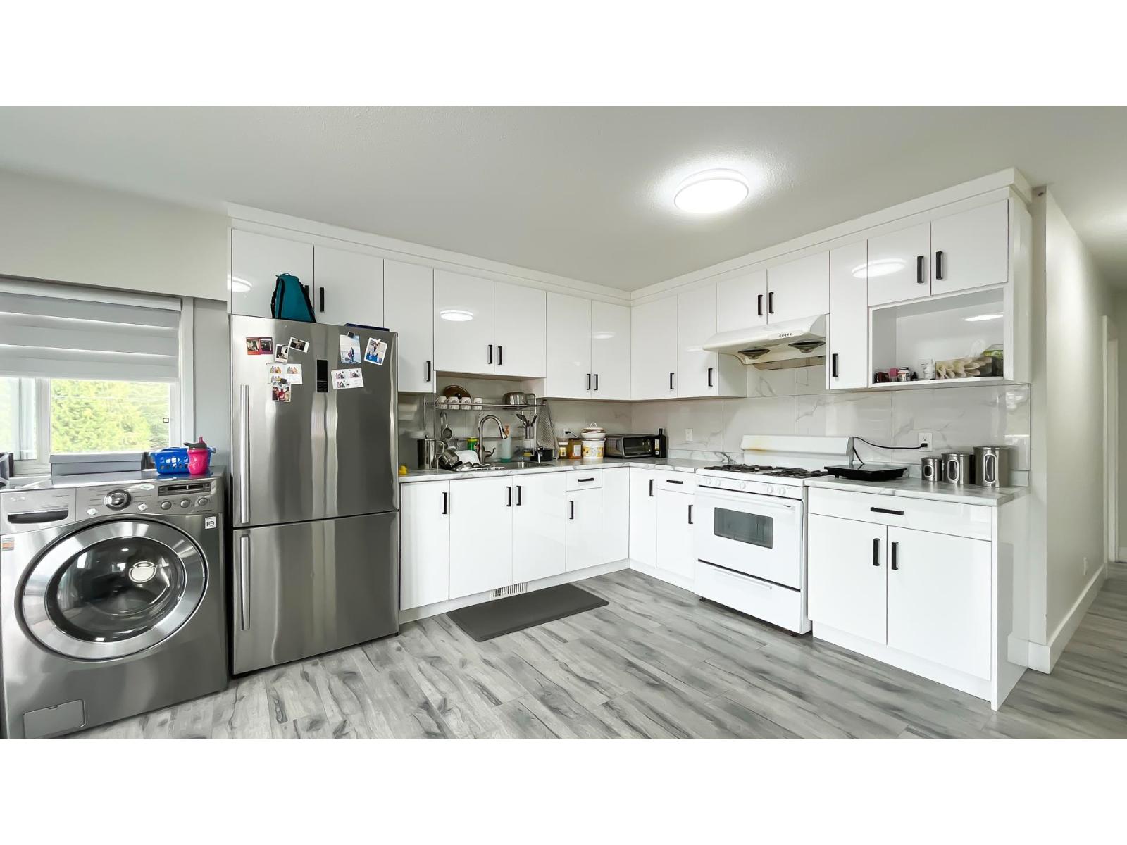 14171 77a Avenue, Surrey, British Columbia  V3W 2X2 - Photo 3 - R3125753