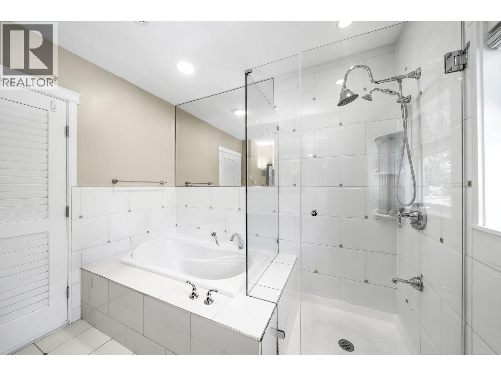 230 W 22nd Street, North Vancouver, British Columbia  V7M 2A1 - Photo 19 - R3127576
