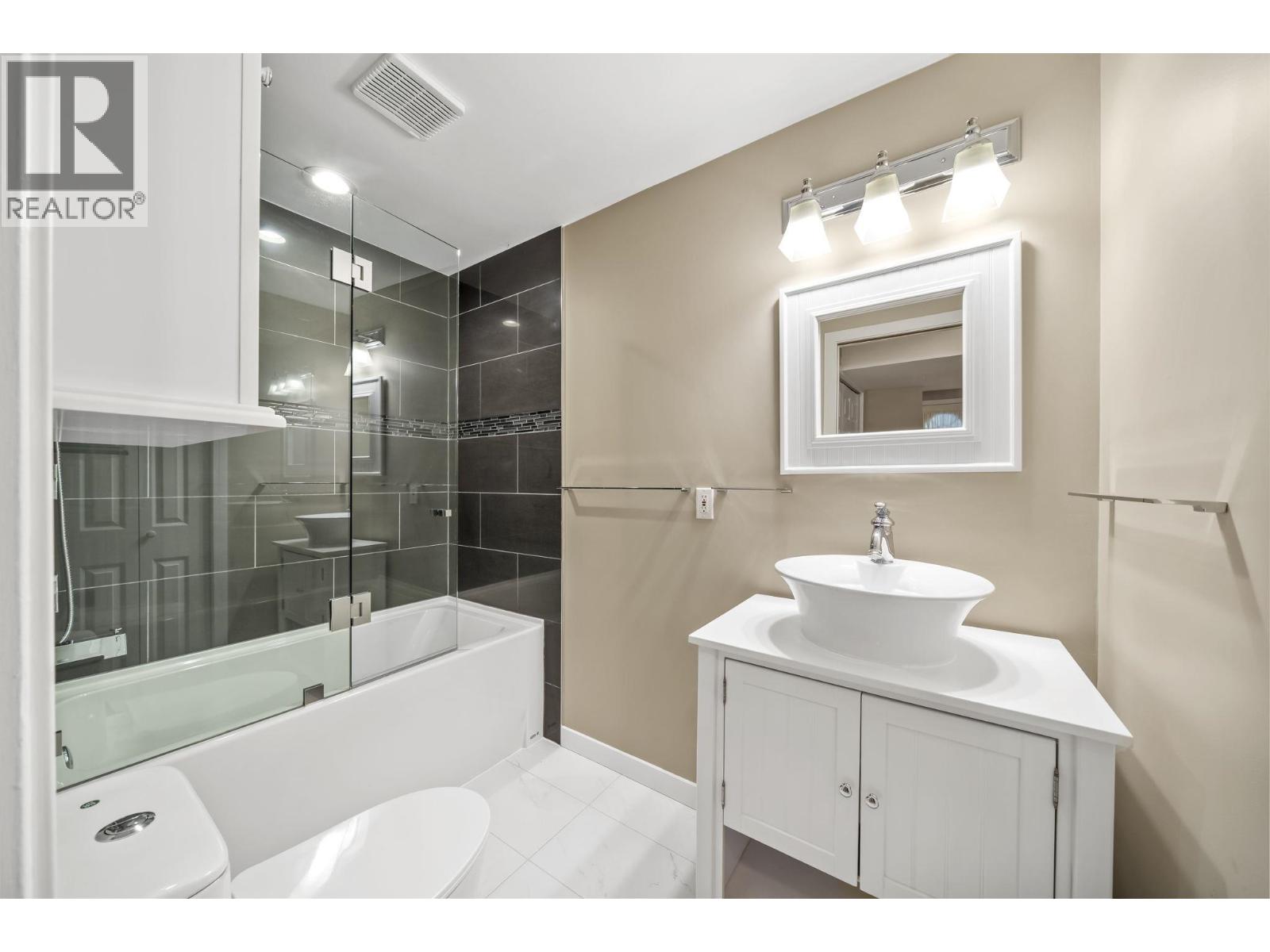 230 W 22nd Street, North Vancouver, British Columbia  V7M 2A1 - Photo 27 - R3127576