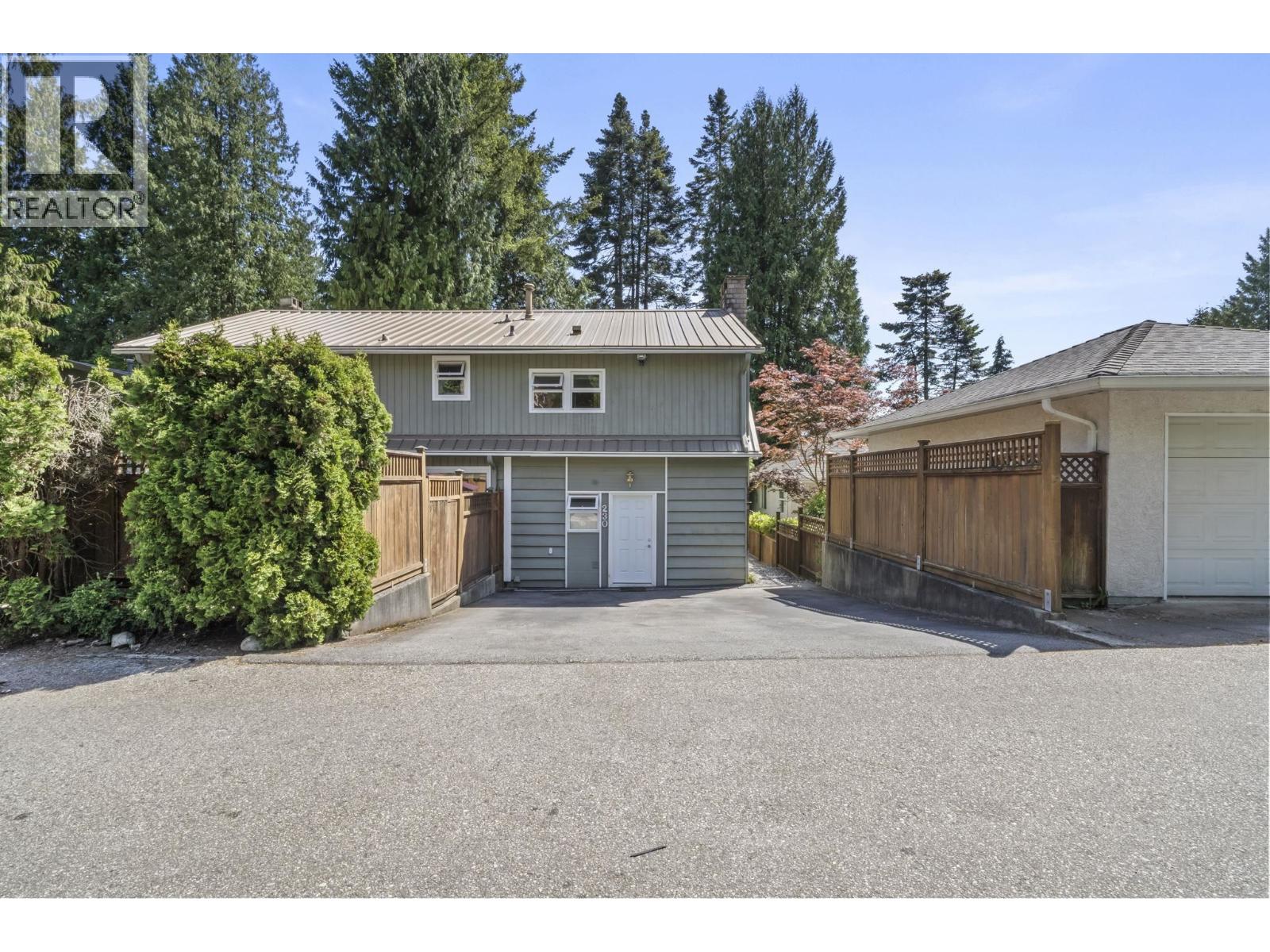 230 W 22nd Street, North Vancouver, British Columbia  V7M 2A1 - Photo 32 - R3127576