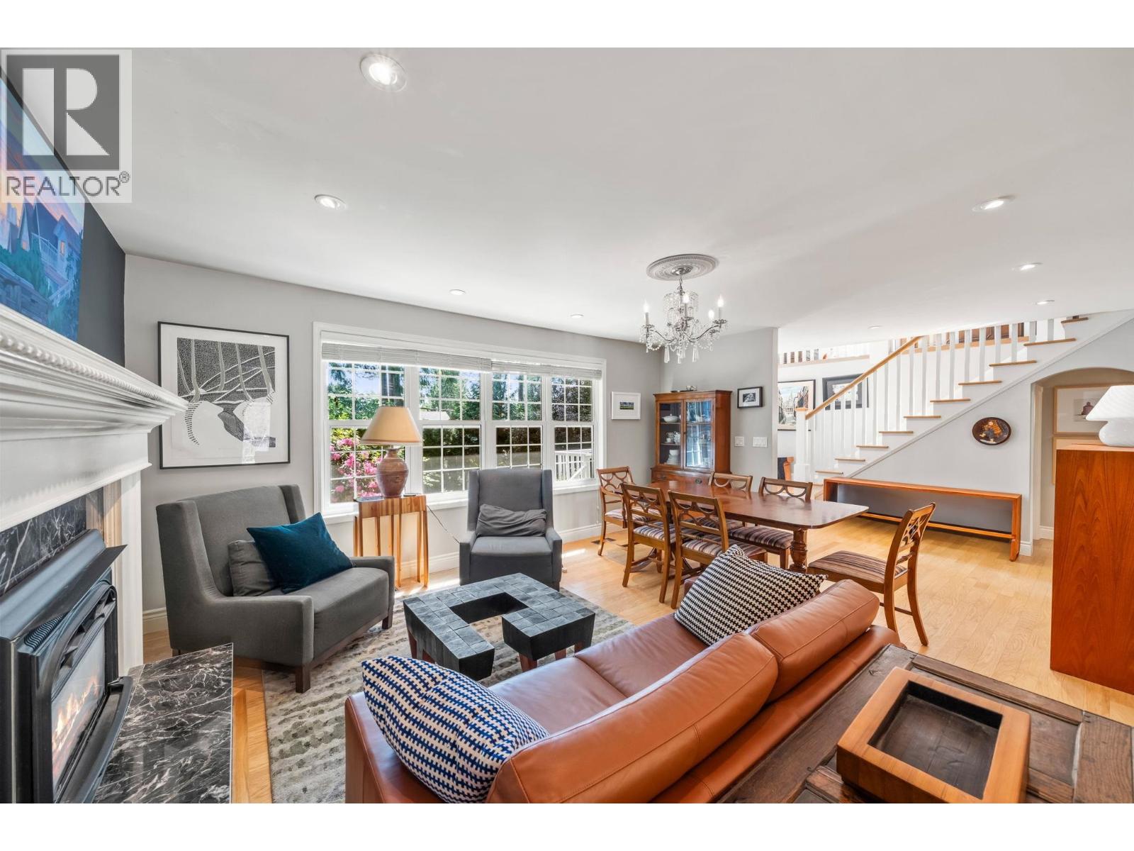 230 W 22nd Street, North Vancouver, British Columbia  V7M 2A1 - Photo 7 - R3127576