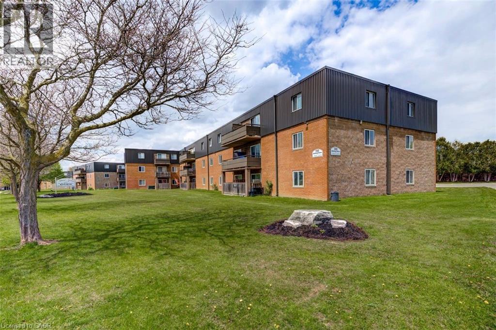 390 Admiral Drive Unit# 304, London, Ontario  N5V 3C2 - Photo 1 - 40833070
