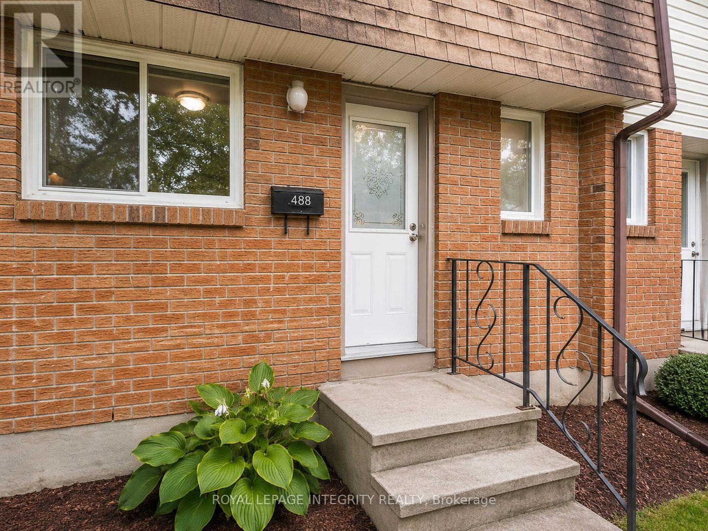 B - 46 Forester Crescent, Ottawa, Ontario  K2H 8Y4 - Photo 2 - X13171830