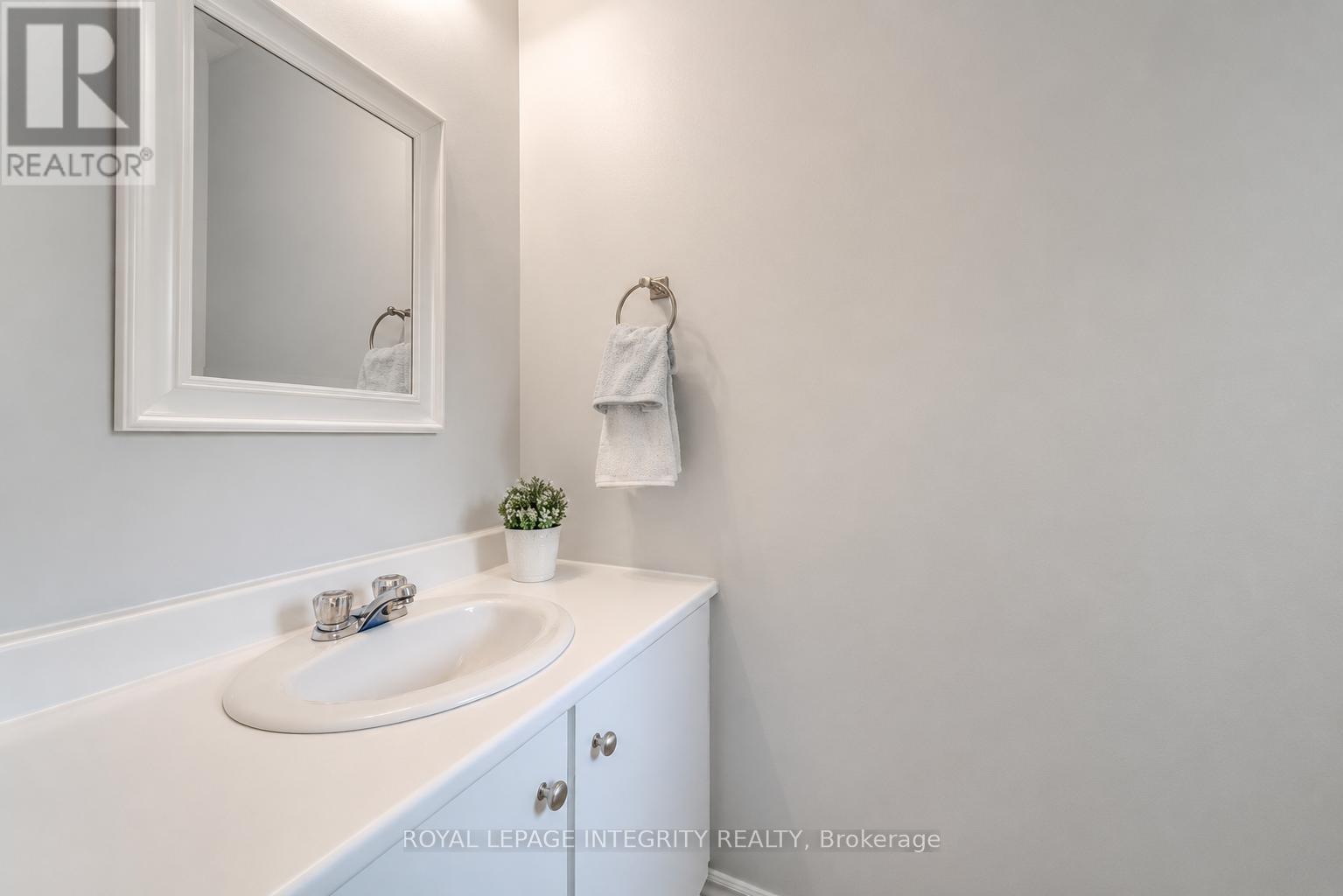 B - 46 Forester Crescent, Ottawa, Ontario  K2H 8Y4 - Photo 8 - X13171830