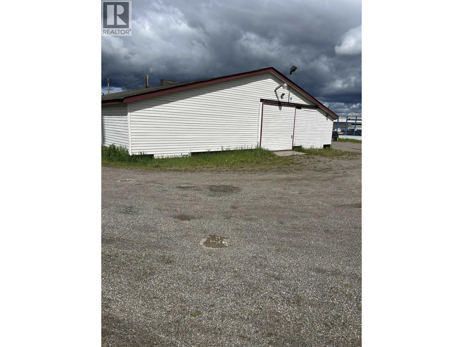 4174 Cowart Road, Prince George, British Columbia  V2N 6H9 - Photo 2 - C8078987