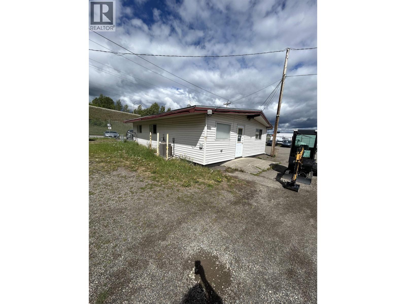 4174 Cowart Road, Prince George, British Columbia  V2N 6H9 - Photo 3 - C8078987