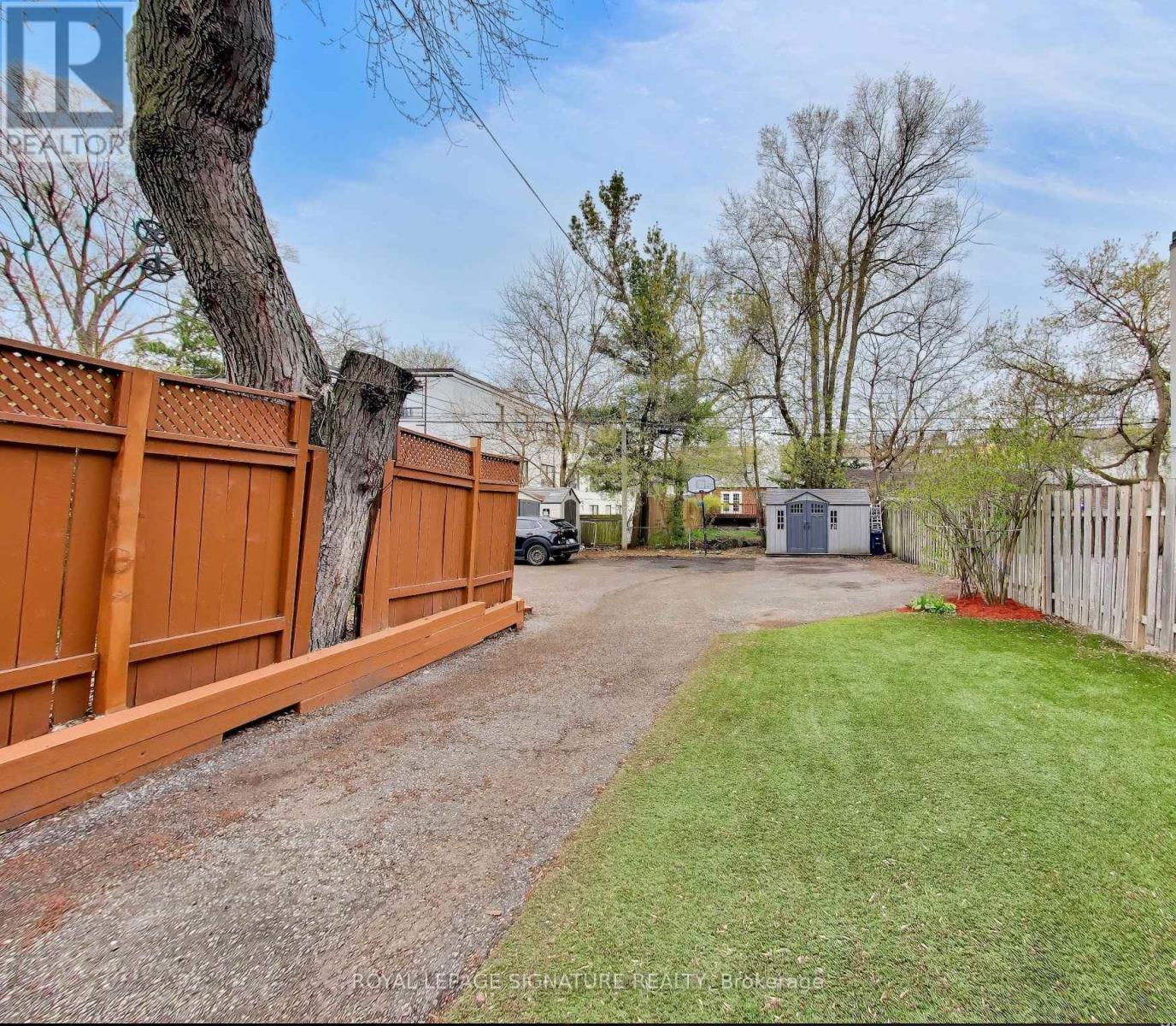 259 Torrens Avenue, Toronto, Ontario  M4J 2P6 - Photo 17 - E13130048