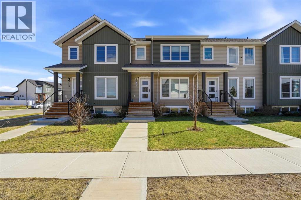 120 Memorial Parkway, Rural Red Deer County, Alberta  T4E 3C5 - Photo 1 - A2288902