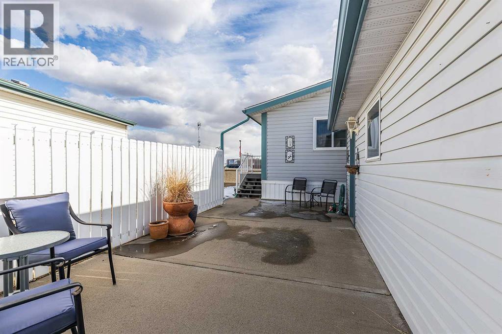8, 1600 Strachan Road SE, Medicine Hat, Alberta  T1B 4M3 - Photo 4 - A2292728
