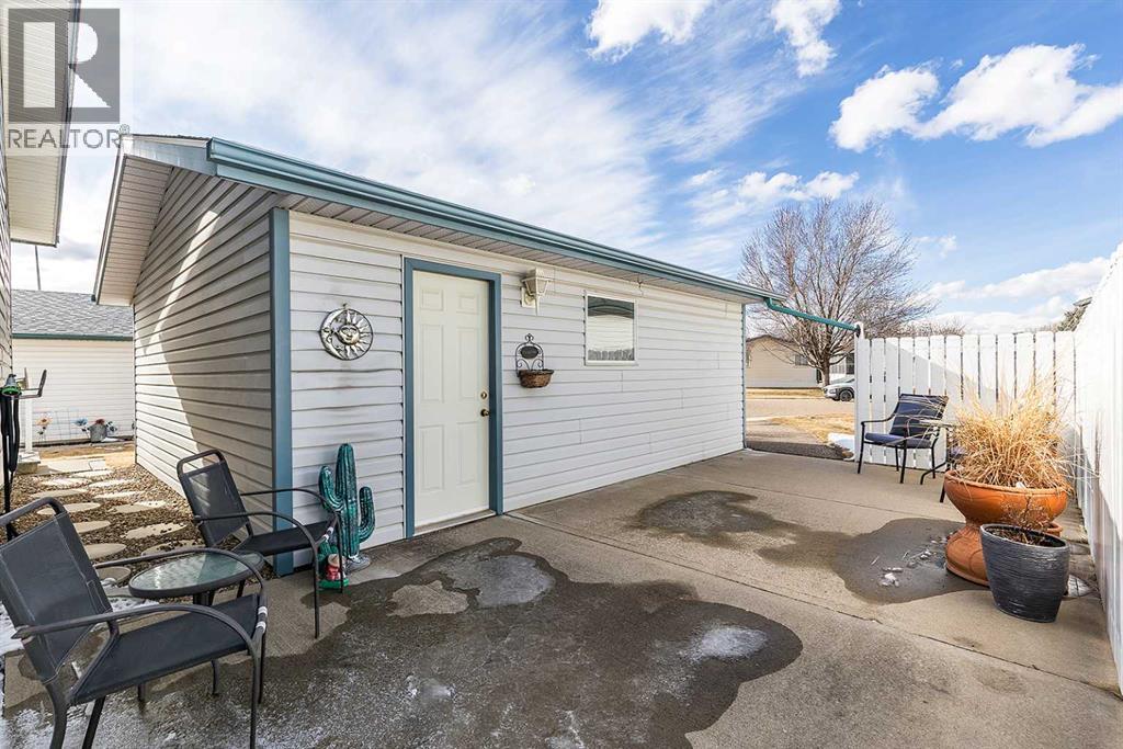 8, 1600 Strachan Road SE, Medicine Hat, Alberta  T1B 4M3 - Photo 5 - A2292728