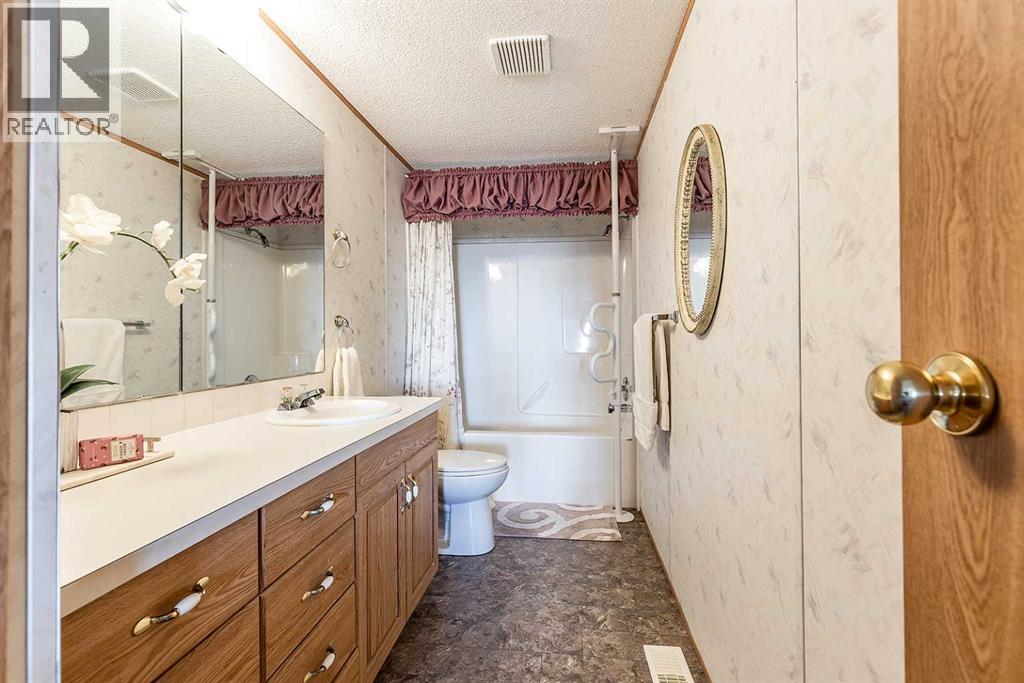 8, 1600 Strachan Road SE, Medicine Hat, Alberta  T1B 4M3 - Photo 17 - A2292728