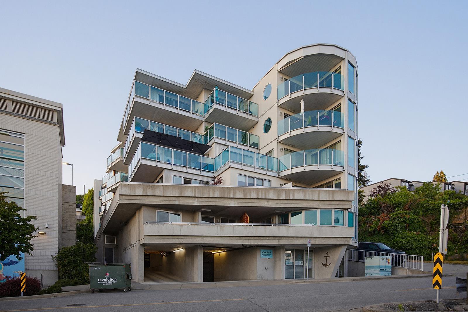 502 14955 Victoria Avenue, White Rock, British Columbia  V4B 1G2 - Photo 1 - R3127486