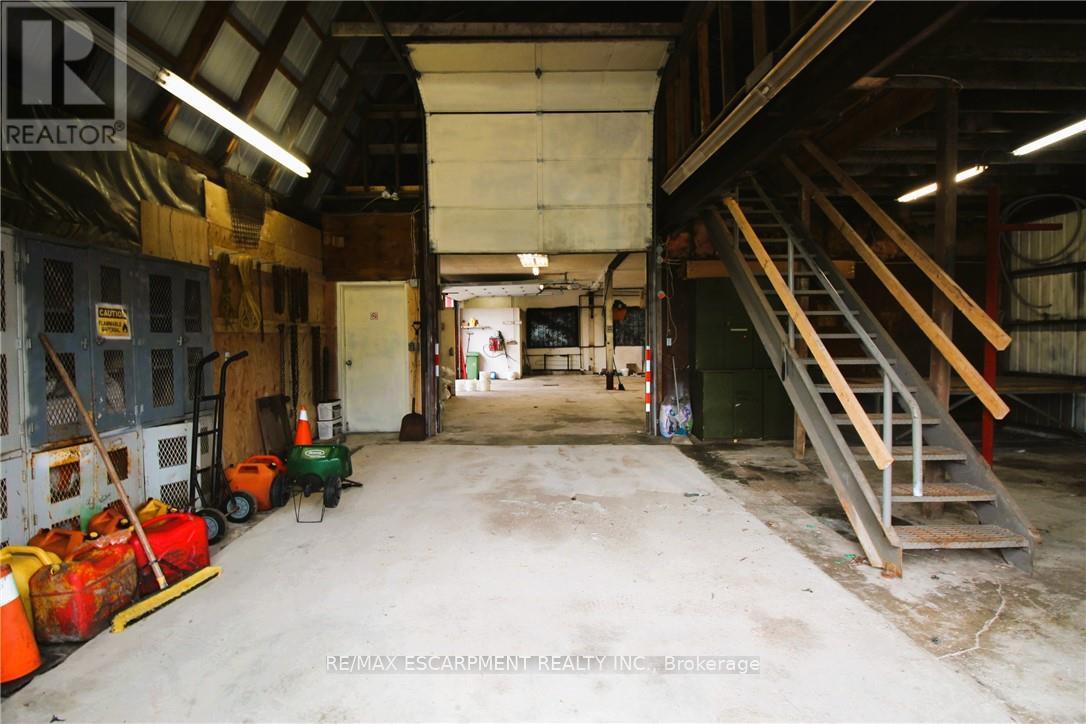 Warehouse - 481 Garner Road E, Hamilton, Ontario  L9G 3K9 - Photo 9 - X13050518