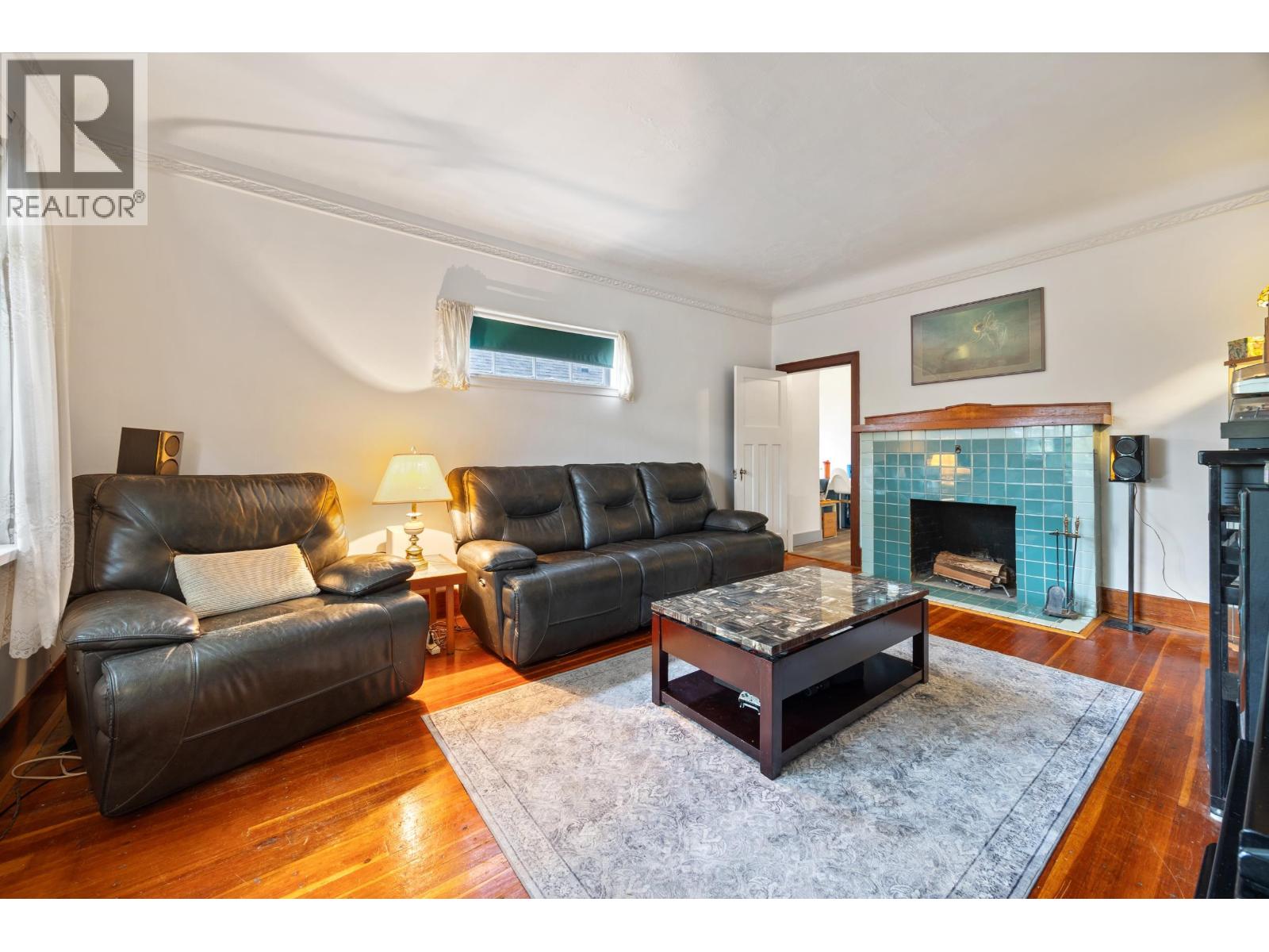 1105 Hamilton Street, New Westminster, British Columbia  V3M 2M8 - Photo 2 - R3127585