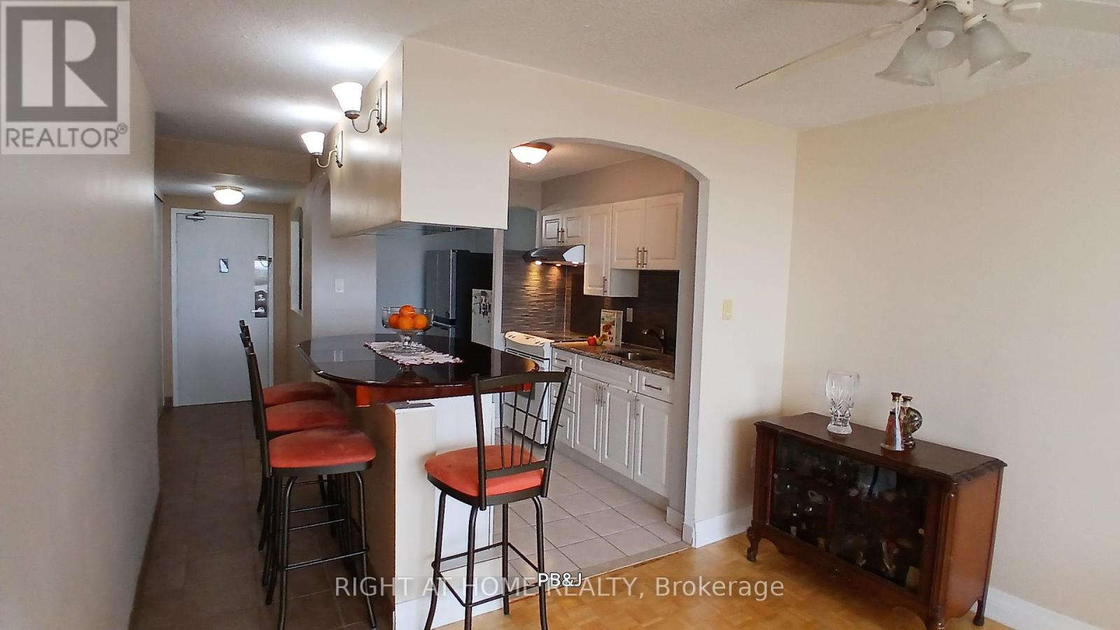 1403 - 45 Sunrise Avenue, Toronto, Ontario  M4A 2S3 - Photo 5 - C13171814