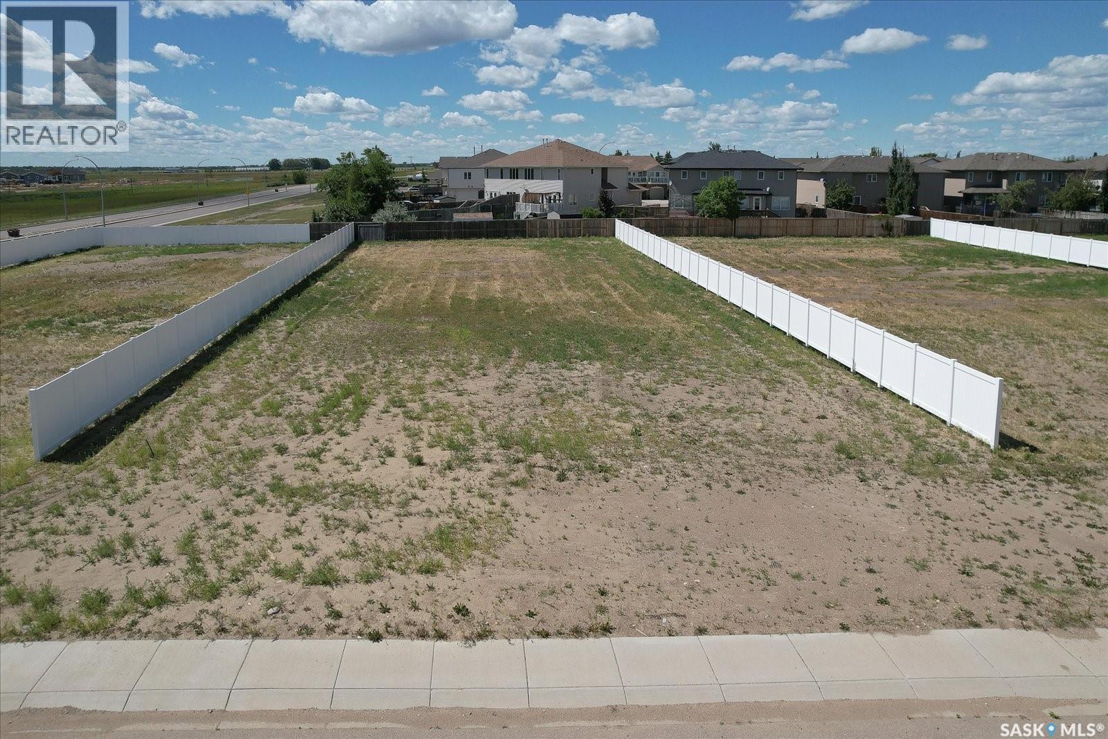 8 Loewen Court, Warman, Saskatchewan  S0K 1A0 - Photo 24 - SK037062