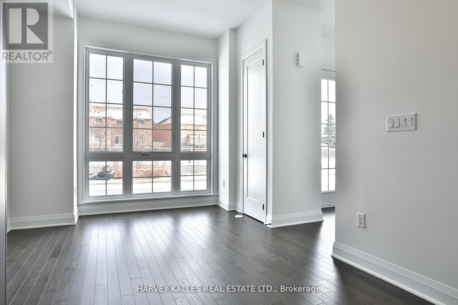 204 Atkinson Avenue, Vaughan, Ontario  L4J 0M1 - Photo 9 - N13171804