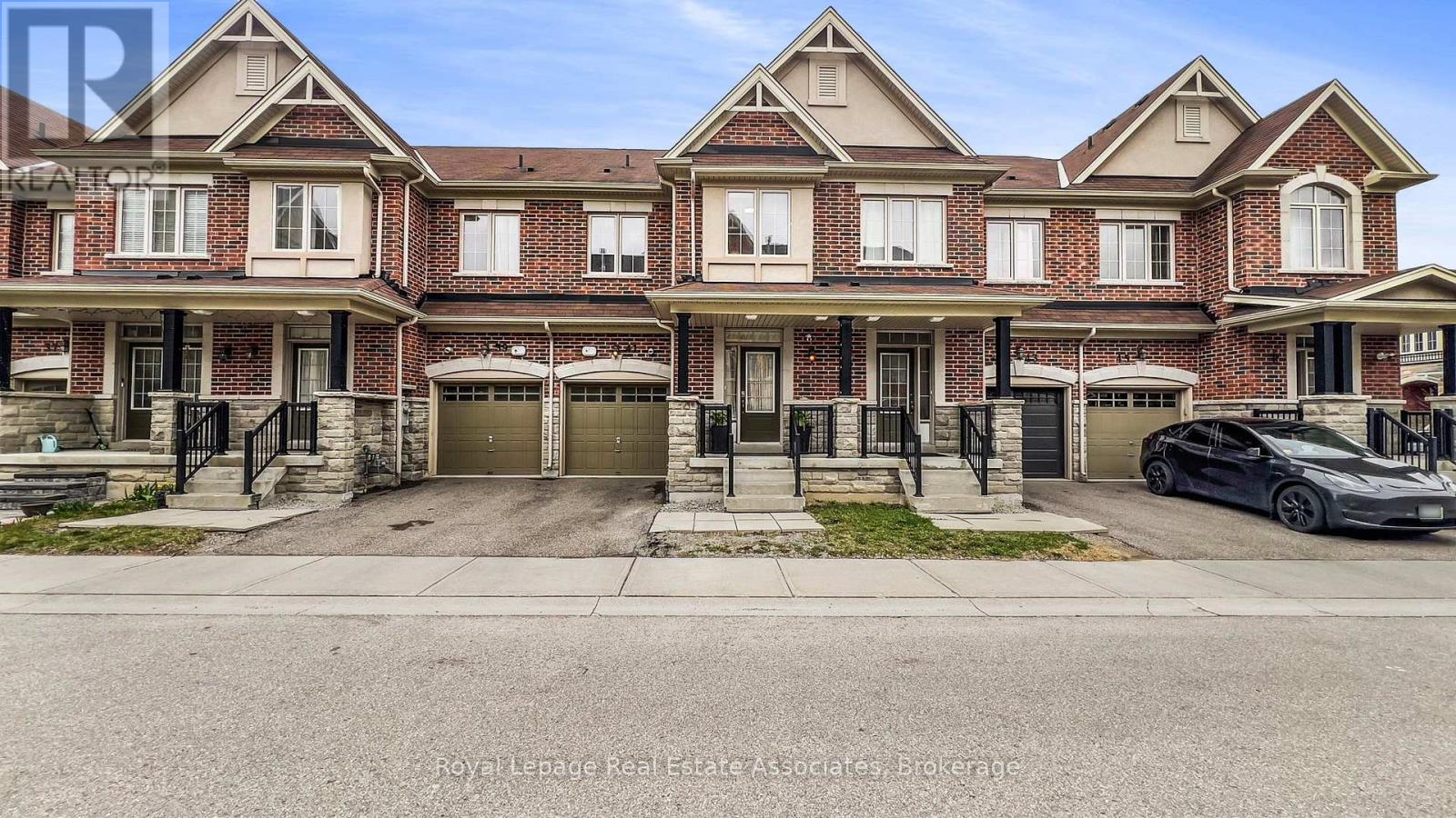 41 Mazarine Lane, Richmond Hill, Ontario  L4S 0G2 - Photo 3 - N13171854