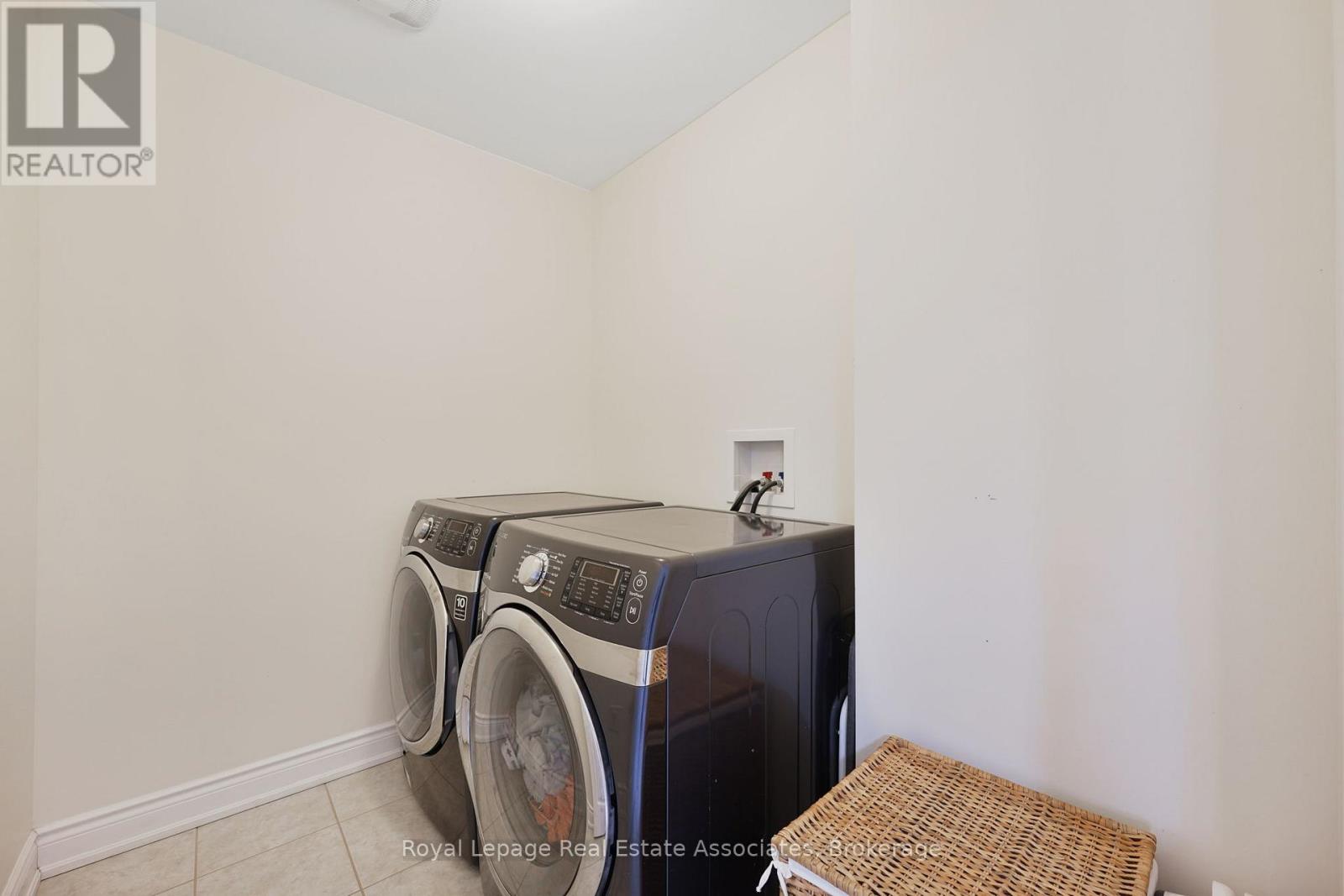 41 Mazarine Lane, Richmond Hill, Ontario  L4S 0G2 - Photo 38 - N13171854