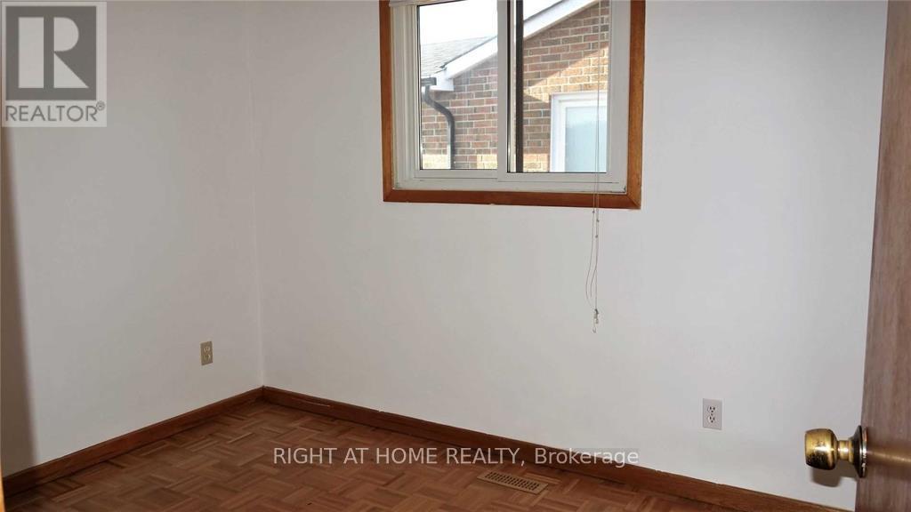 170 Glen Shields Avenue, Vaughan, Ontario  L4K 1E6 - Photo 10 - N13171874