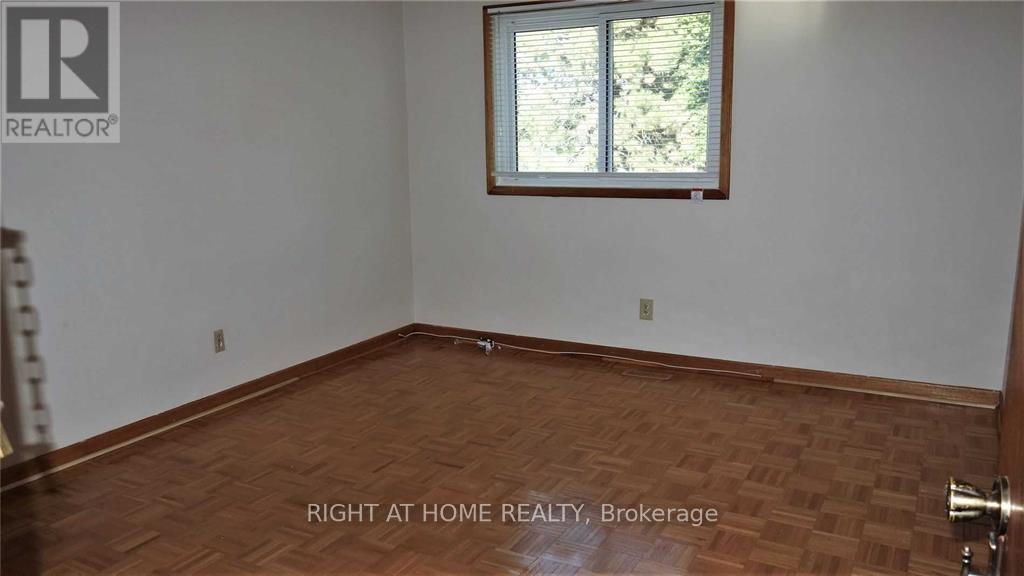170 Glen Shields Avenue, Vaughan, Ontario  L4K 1E6 - Photo 18 - N13171874