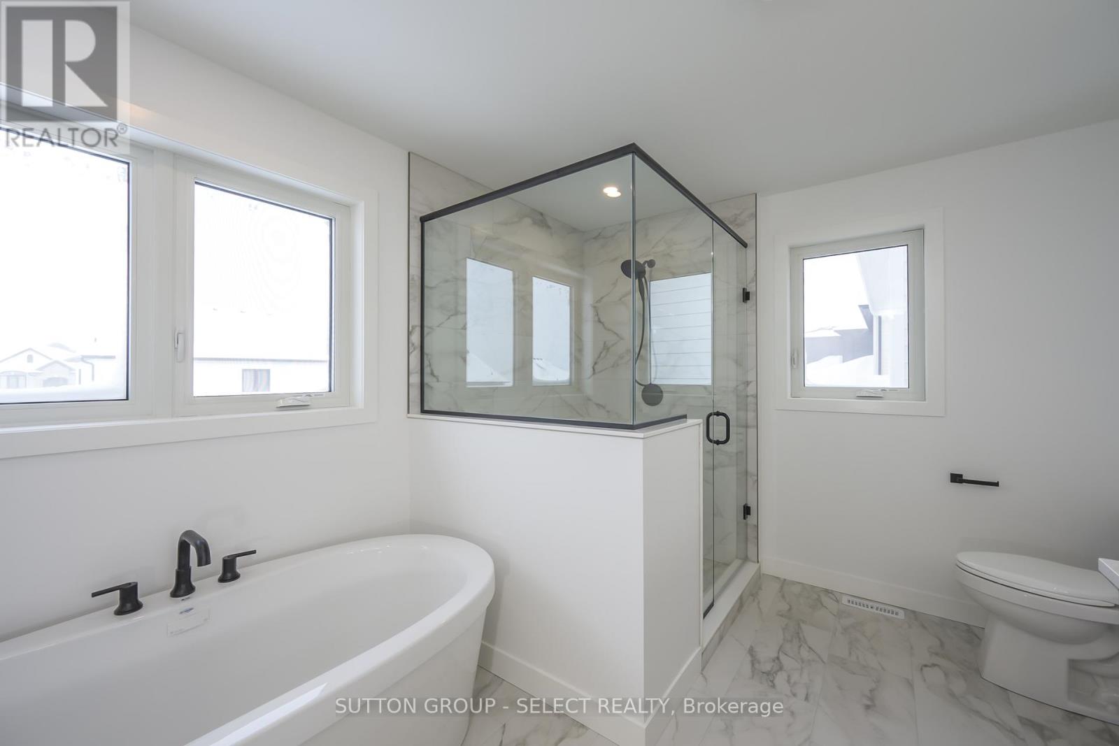 1898 Fountain Grass Drive, London South, Ontario  N6K 0M2 - Photo 19 - X12737996