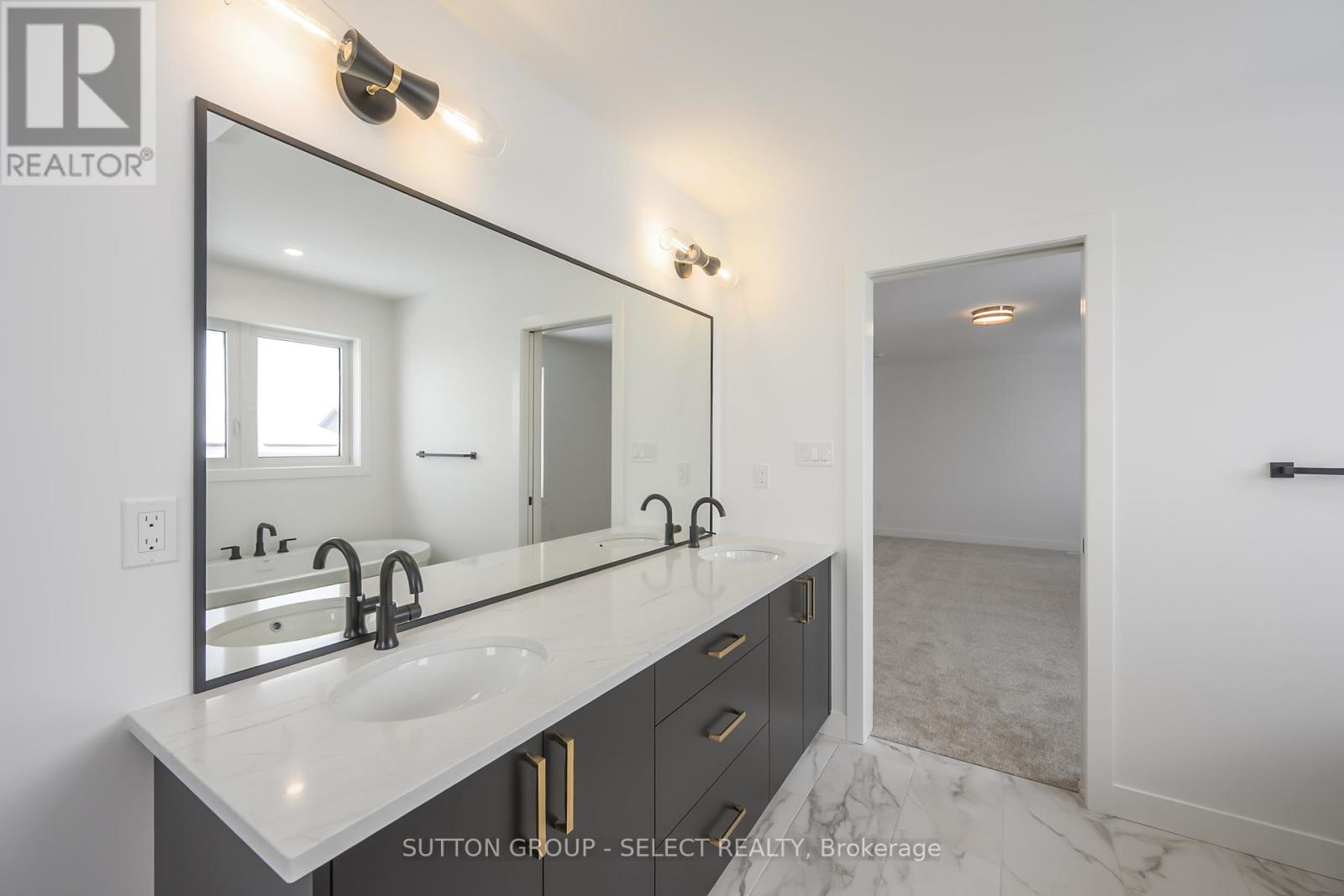 1898 Fountain Grass Drive, London South, Ontario  N6K 0M2 - Photo 21 - X12737996