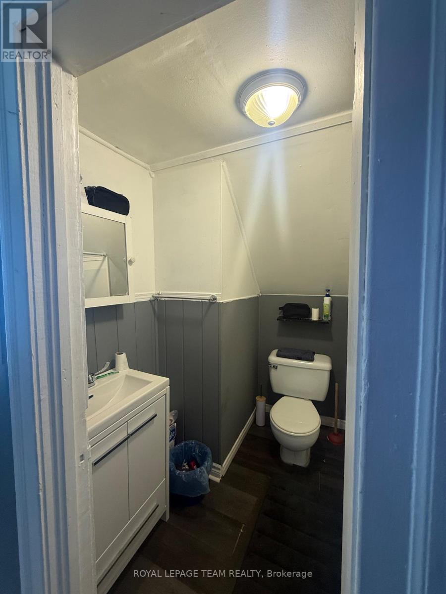 475 Pembroke Street W, Pembroke, Ontario  K8A 5P1 - Photo 24 - X12450524