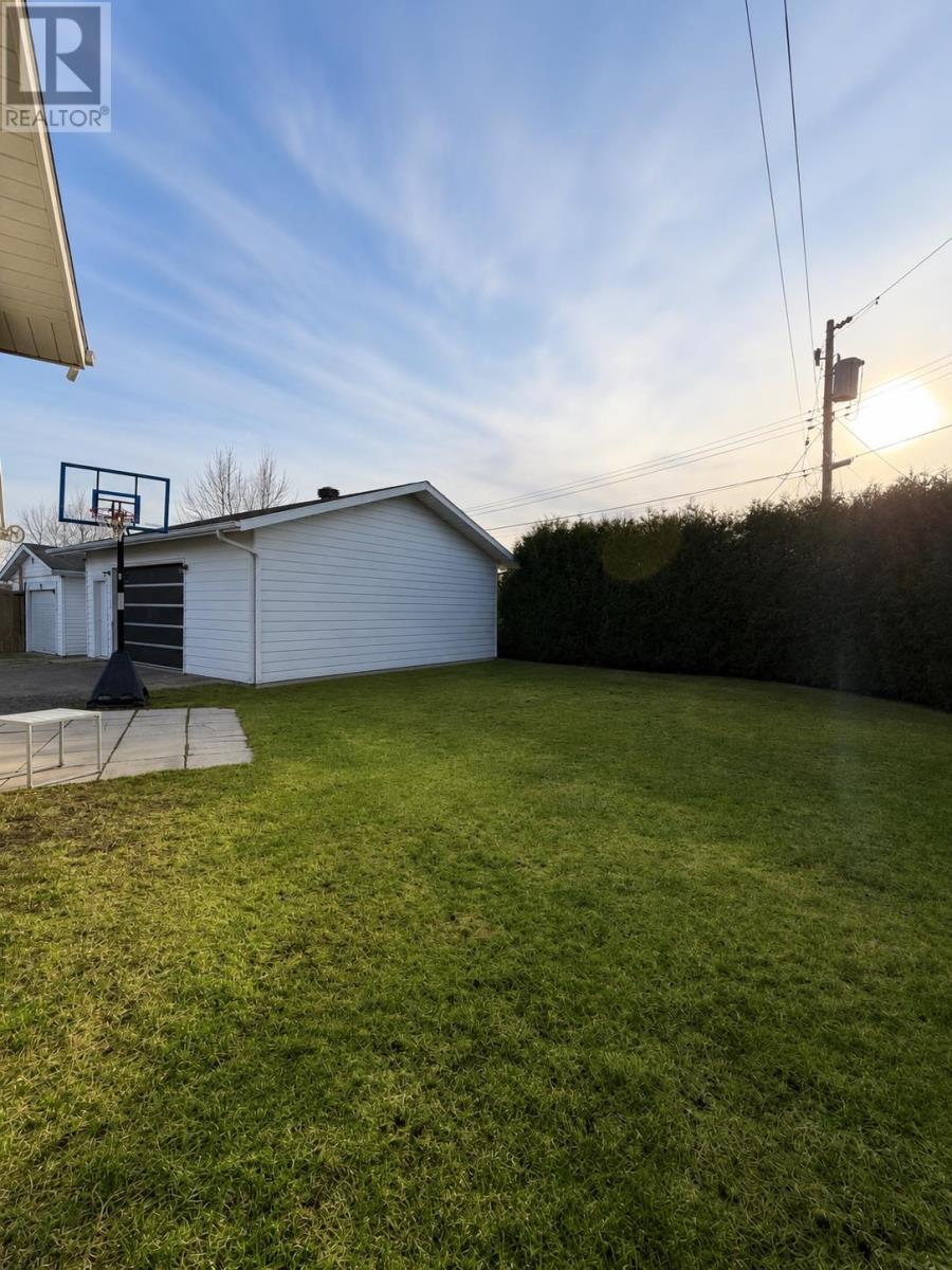 110 Court St, Longlac, Ontario  P0T 2A0 - Photo 6 - TB2601186