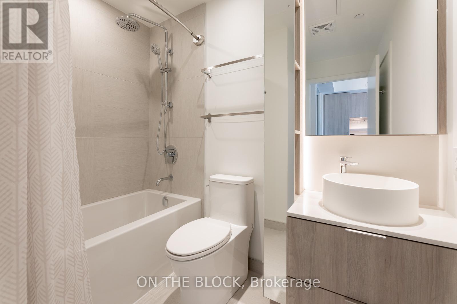 416 - 28 Ann Street, Mississauga, Ontario  L5G 0E1 - Photo 8 - W13171824