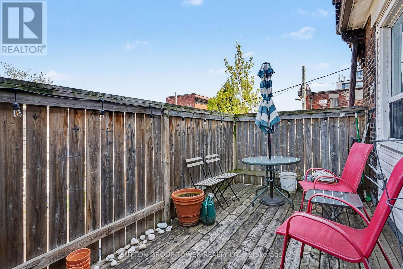 560 Indian Grove, Toronto, Ontario  M6P 2J4 - Photo 12 - W13171844
