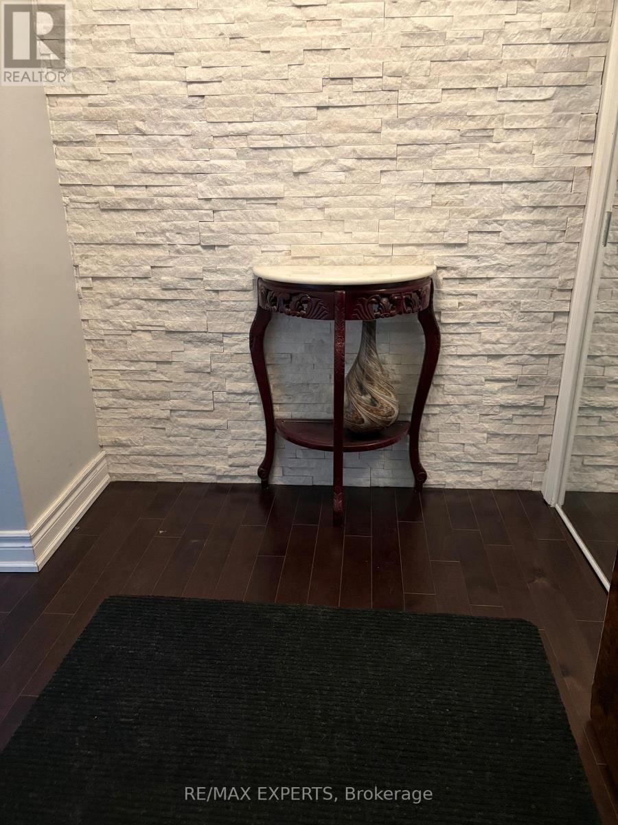 Ph15 - 11 Wincott Drive, Toronto, Ontario  M9R 2R9 - Photo 22 - W12937716