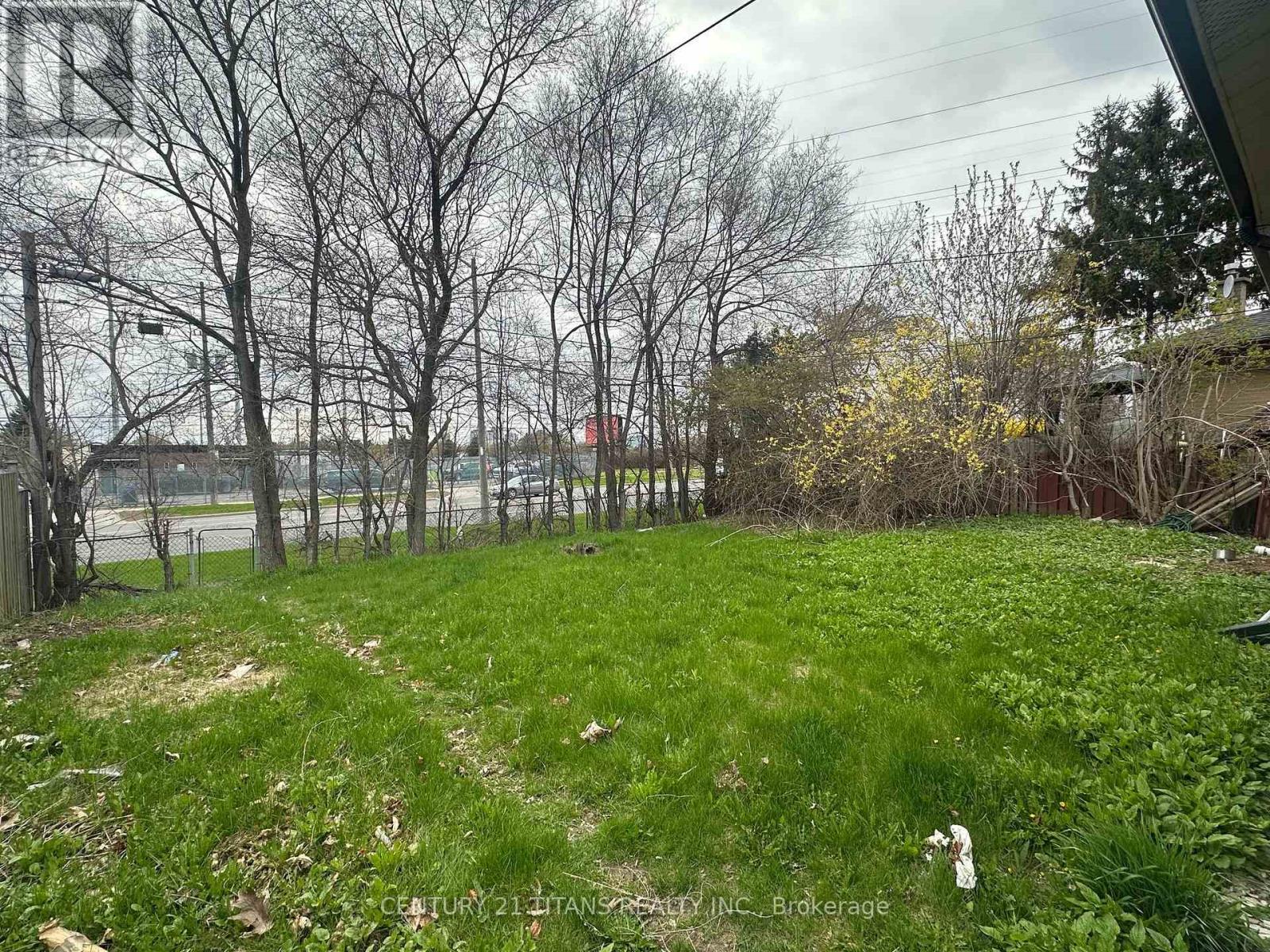 Upper - 24 Bailey Crescent, Toronto, Ontario  M1G 2P3 - Photo 11 - E13079004