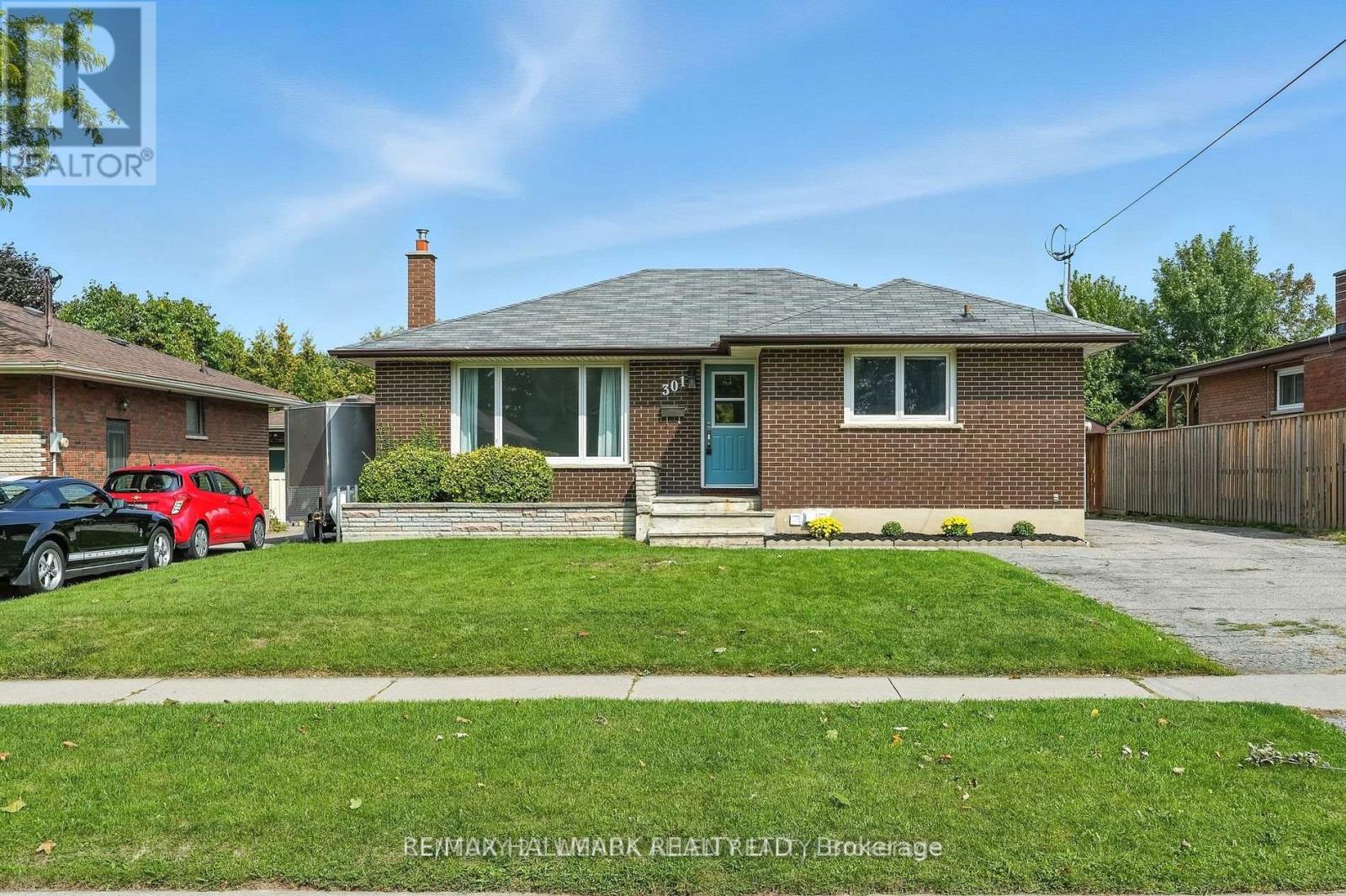 MAIN - 301 FAREWELL STREET, Oshawa, Ontario