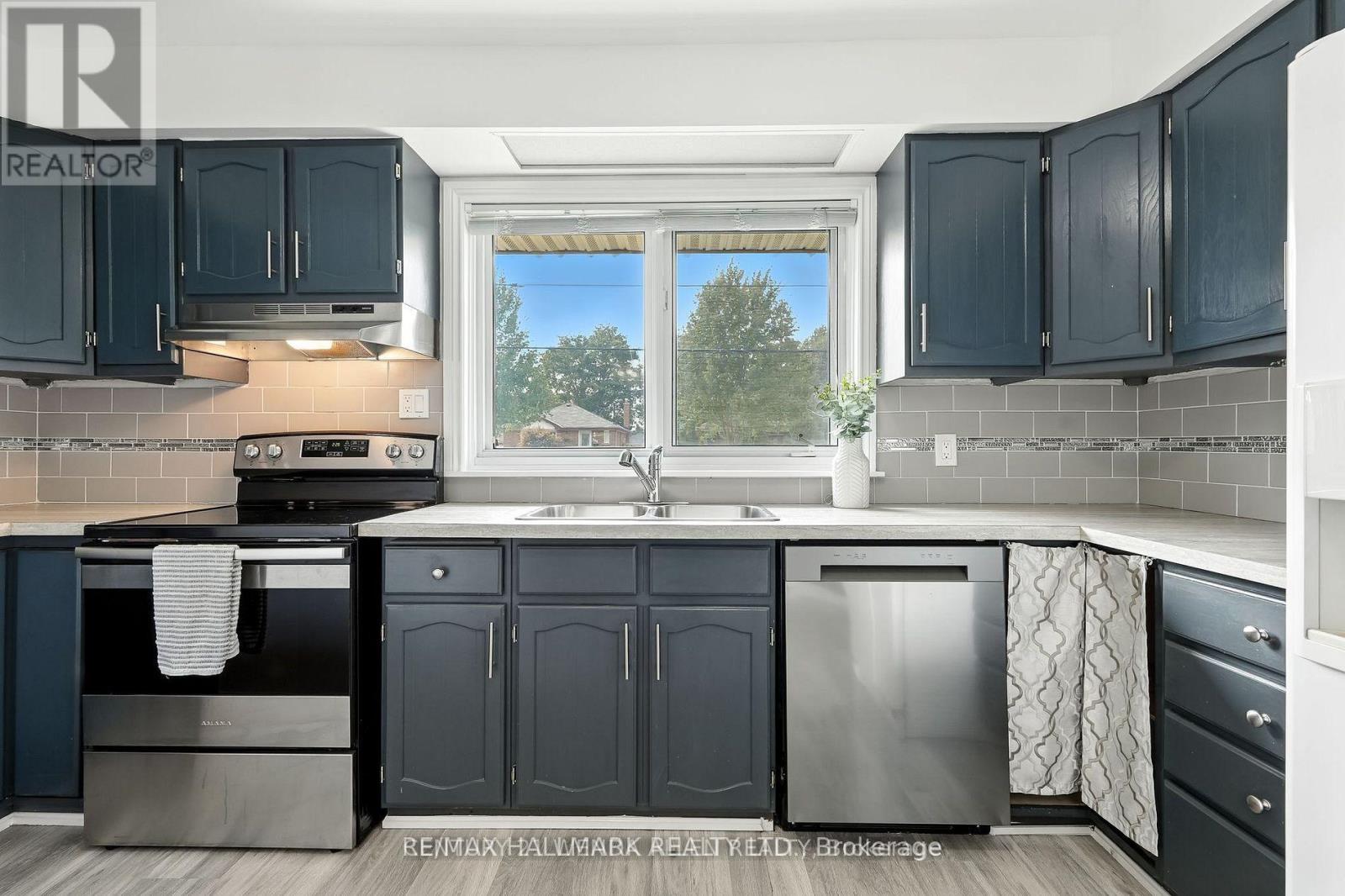 Main - 301 Farewell Street, Oshawa, Ontario  L1H 6L8 - Photo 12 - E13150296