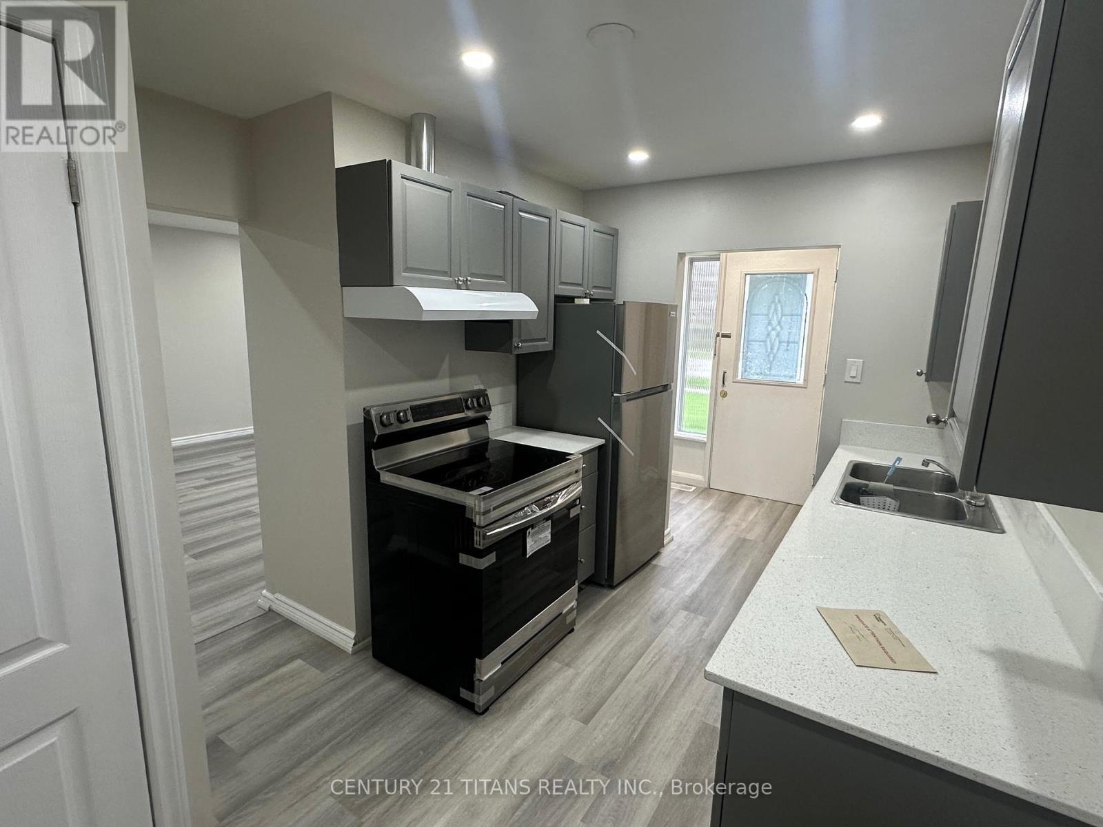 Upper - 24 Bailey Crescent, Toronto, Ontario  M1G 2P3 - Photo 5 - E13079004