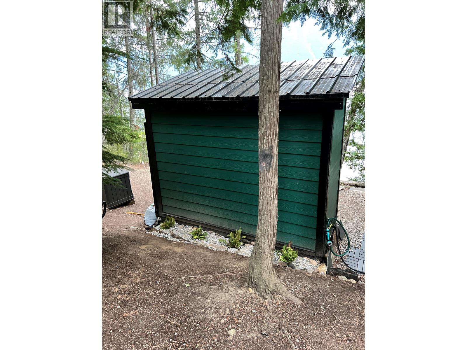 13679 Larch Road, Gray Creek, British Columbia  V0B 1S0 - Photo 19 - 10387057