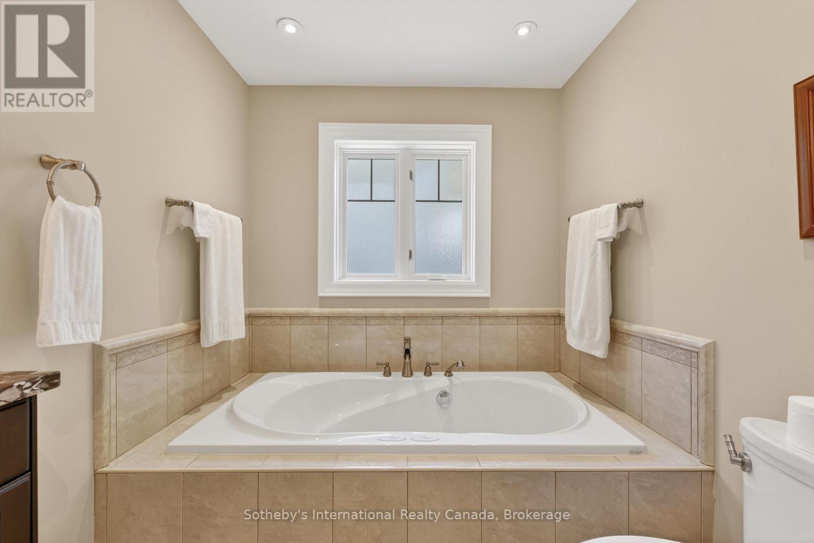 1036 River Road E, Wasaga Beach, Ontario  L9Z 2P7 - Photo 29 - S13171888