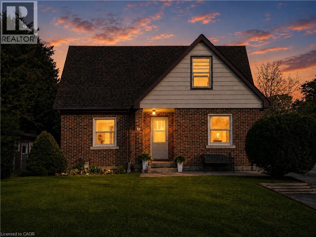 15 Barrett Avenue, Cambridge, Ontario  N1R 3A1 - Photo 2 - 40832742