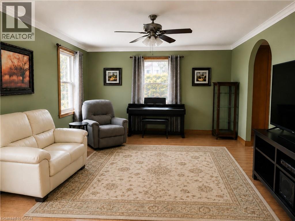 15 Barrett Avenue, Cambridge, Ontario  N1R 3A1 - Photo 4 - 40832742