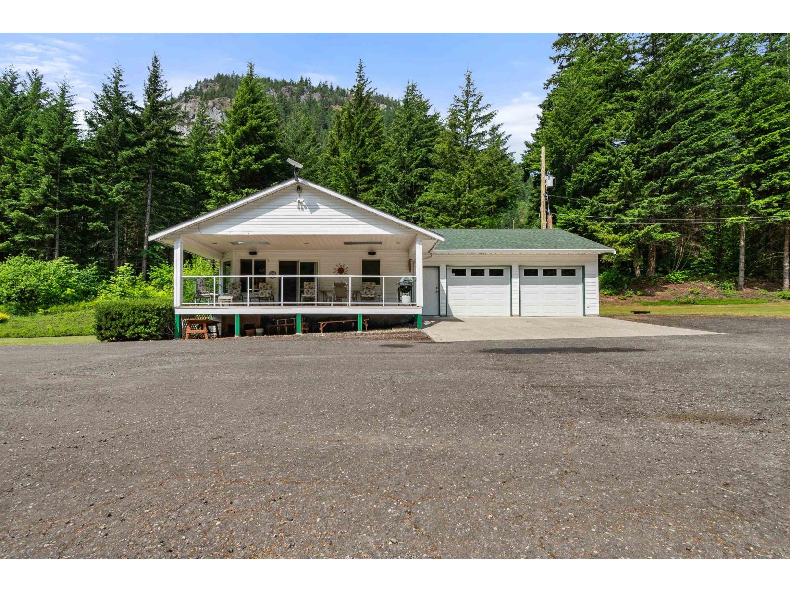 36110 Trans Canada Highway, Yale 