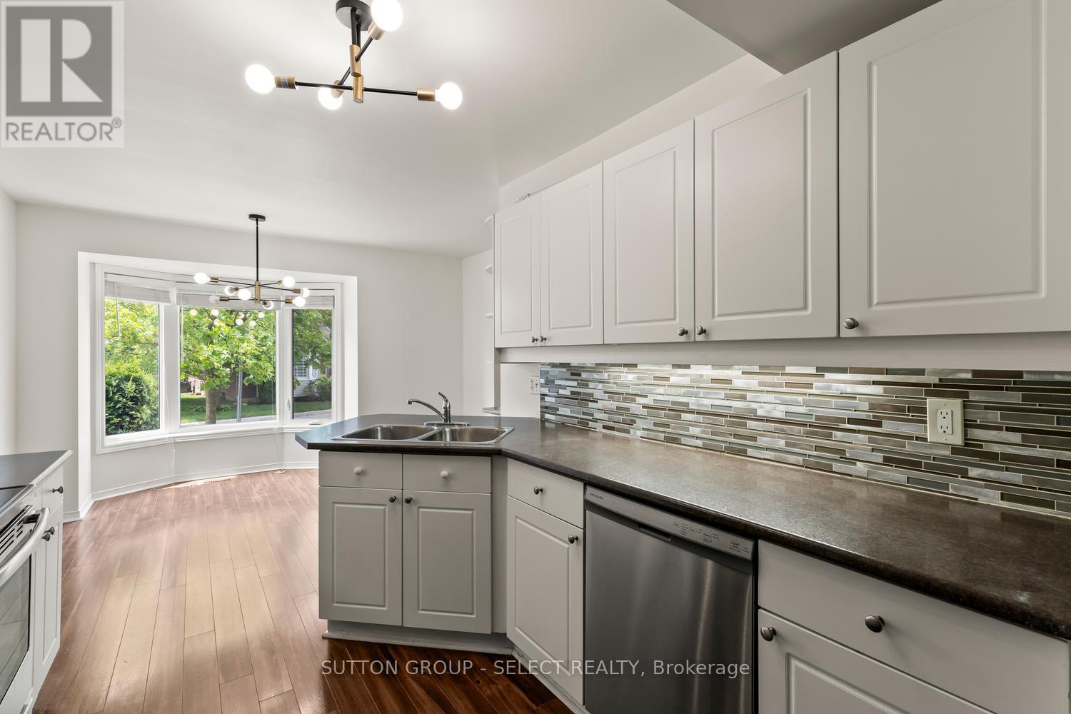 16 - 20 Kernohan Parkway, London South, Ontario  N6J 4Y3 - Photo 11 - X13172074