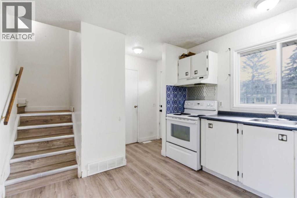 804 Madeira Drive Ne, Calgary, Alberta T2A 7B7 - Photo 6 - A2312298