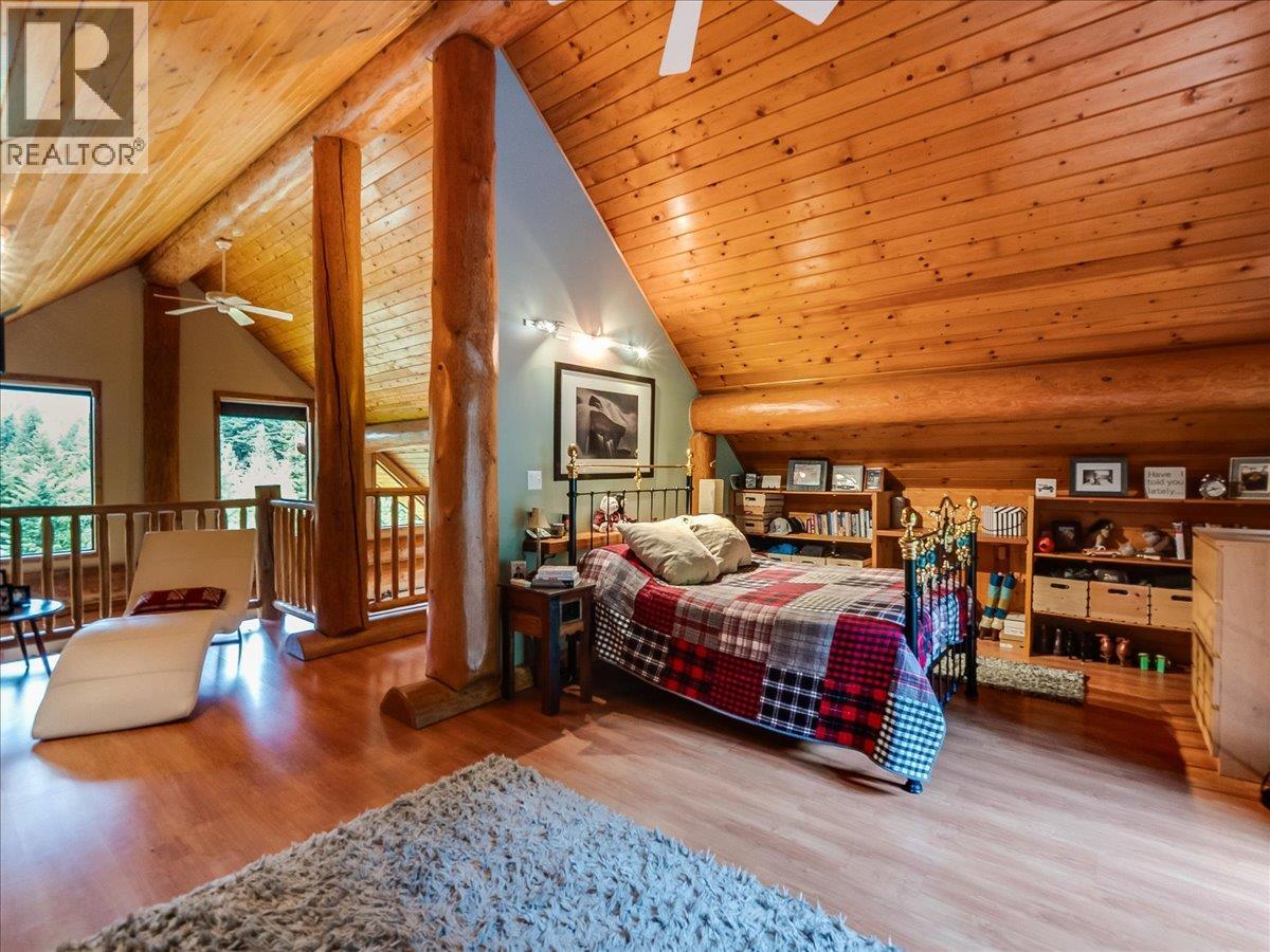 1990 6 Highway, Crescent Valley, British Columbia  V0G 1H0 - Photo 18 - 10388513