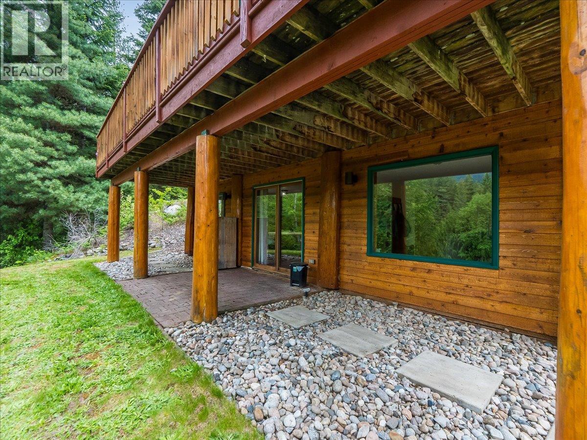 1990 6 Highway, Crescent Valley, British Columbia  V0G 1H0 - Photo 36 - 10388513