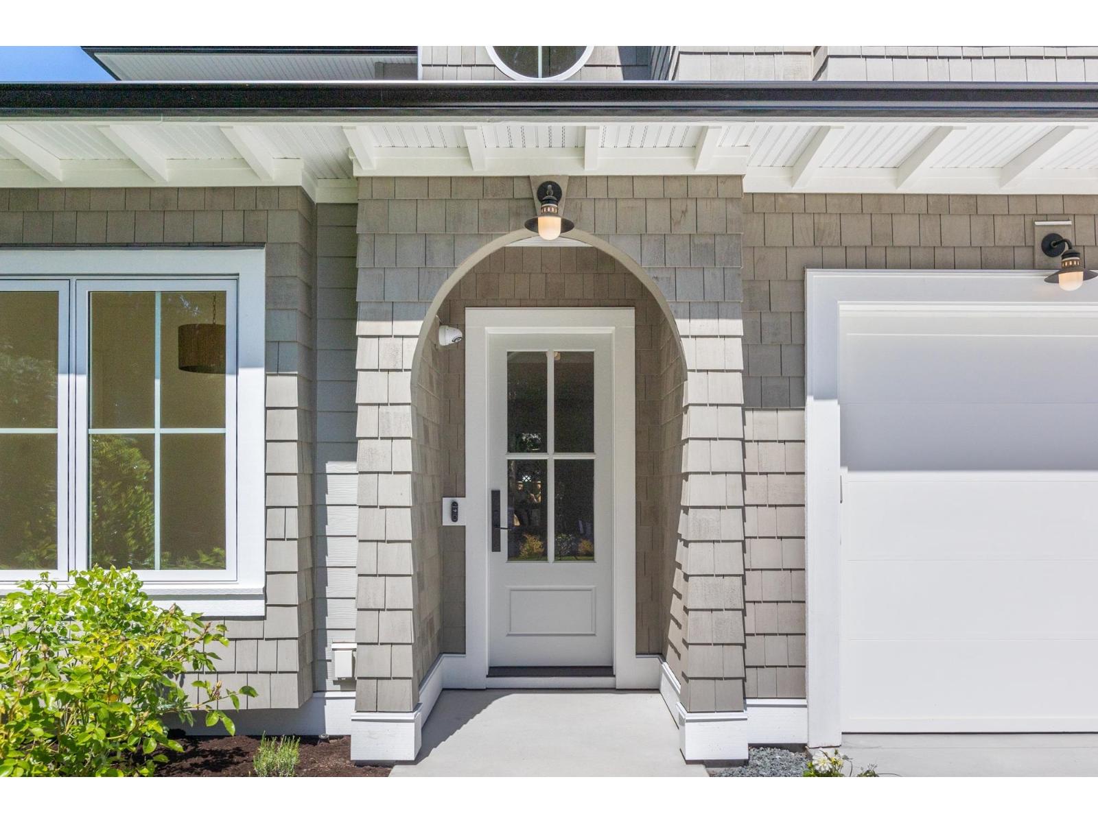 12641 15 Avenue, Surrey, British Columbia  V4A 1K2 - Photo 3 - R3127685