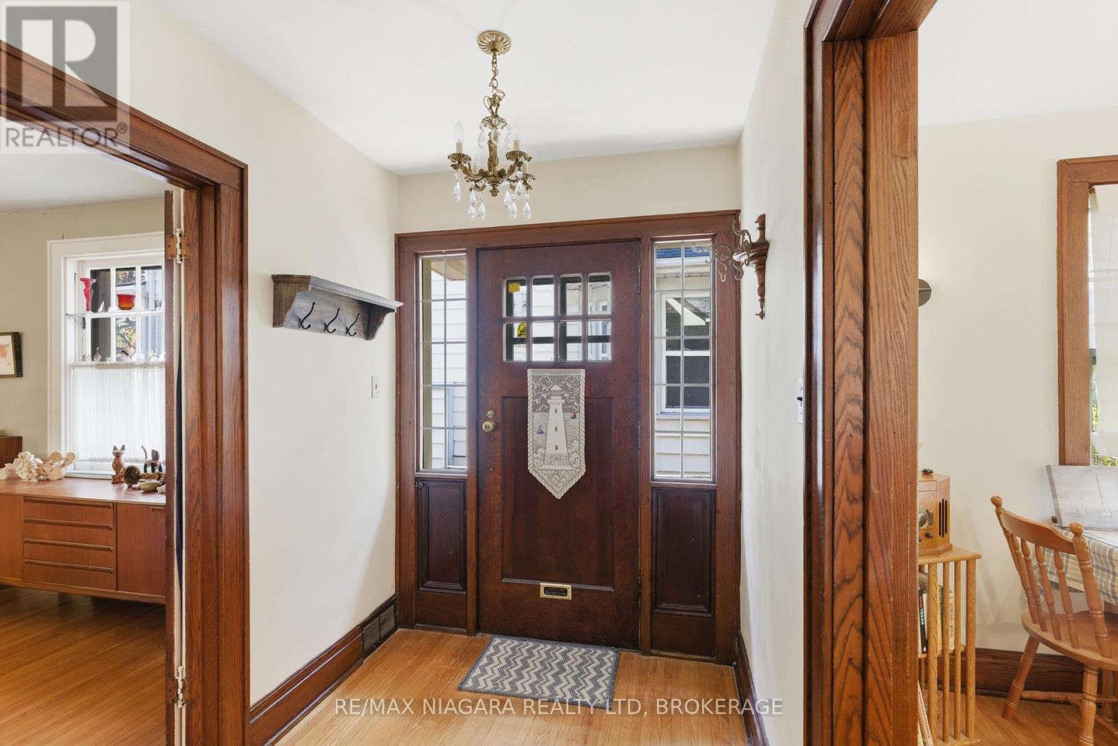 15 1/2 Wolesley Avenue, St. Catharines, Ontario  L2R 4T4 - Photo 11 - X13171884