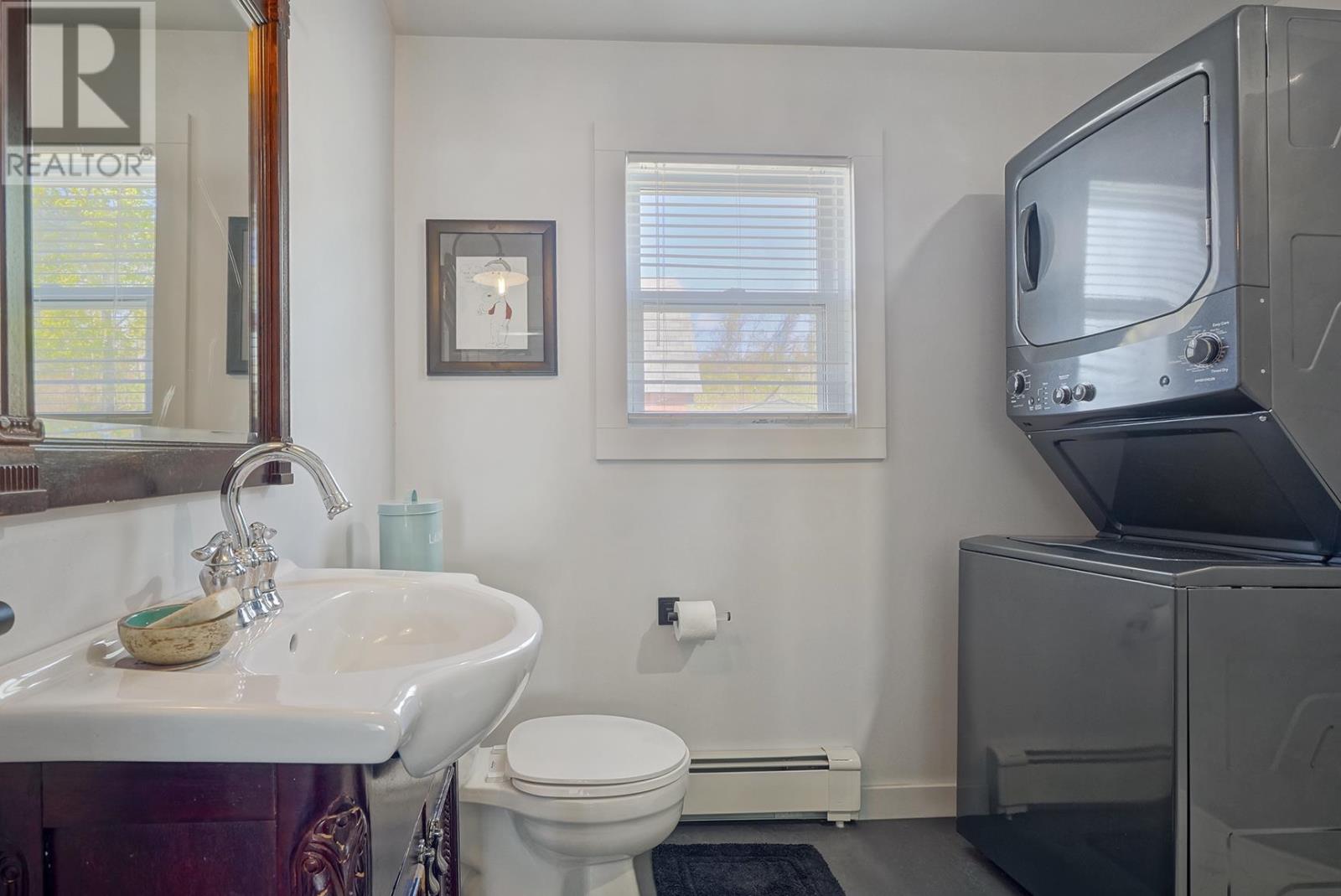 11 Locust Street, Montague, Prince Edward Island  C0A 1R0 - Photo 12 - 202612111